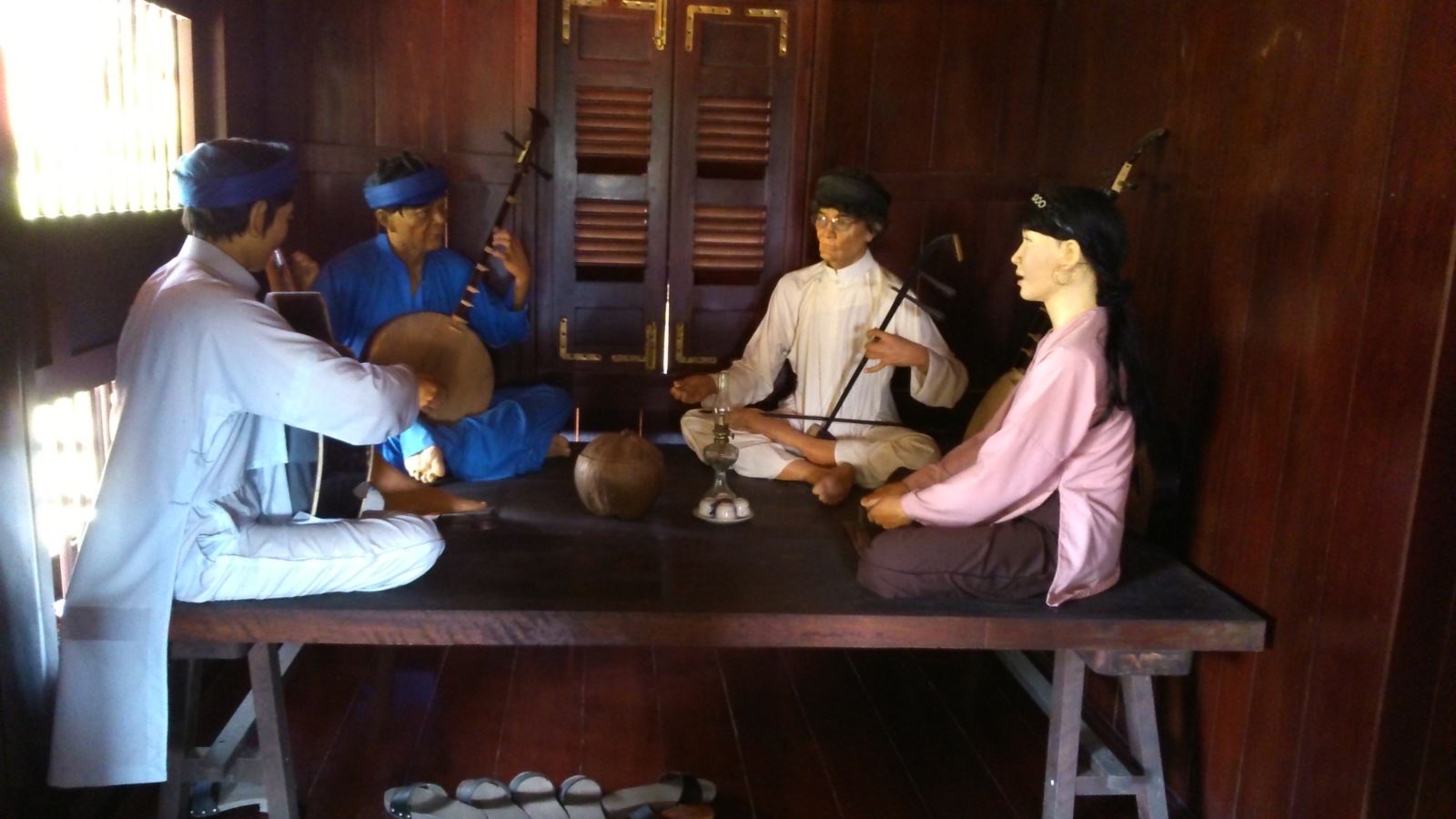 Hình tượng nghệ thuật song lập - yếu tố tạo nên thành công cho bài ca cổ Chợ Mới