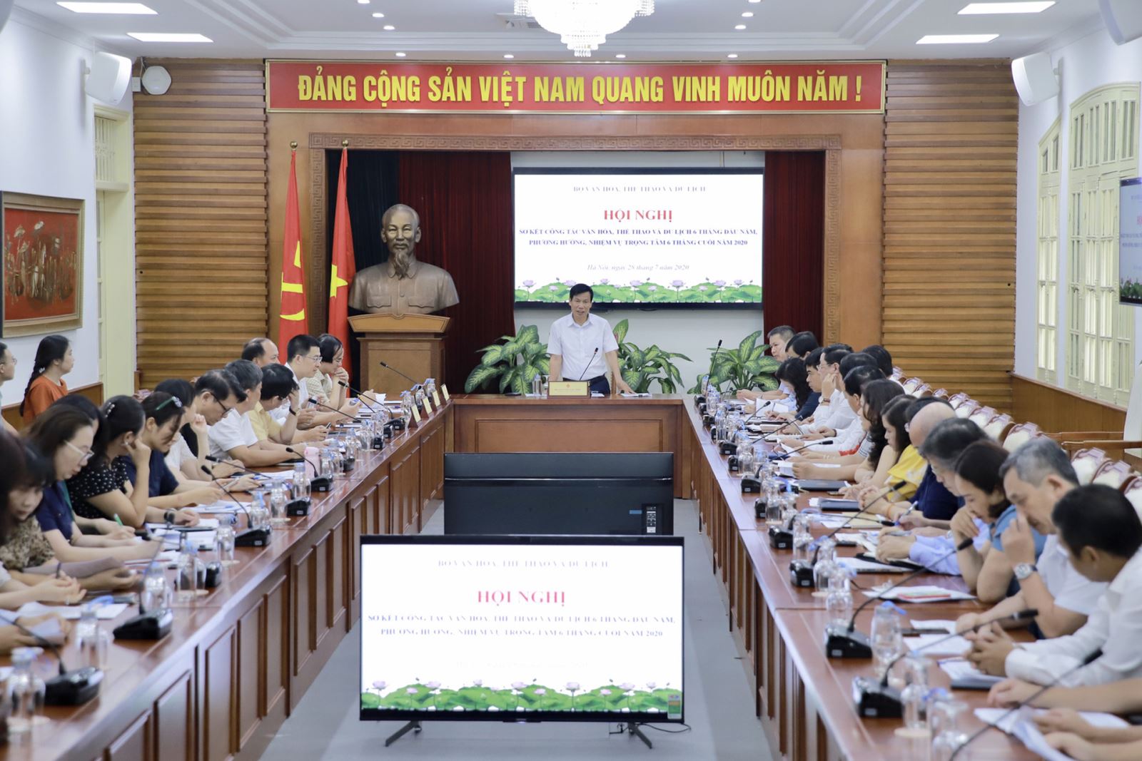 Bộ VHTTDL triển khai nhiệm vụ trọng tâm 6 tháng cuối năm 2020