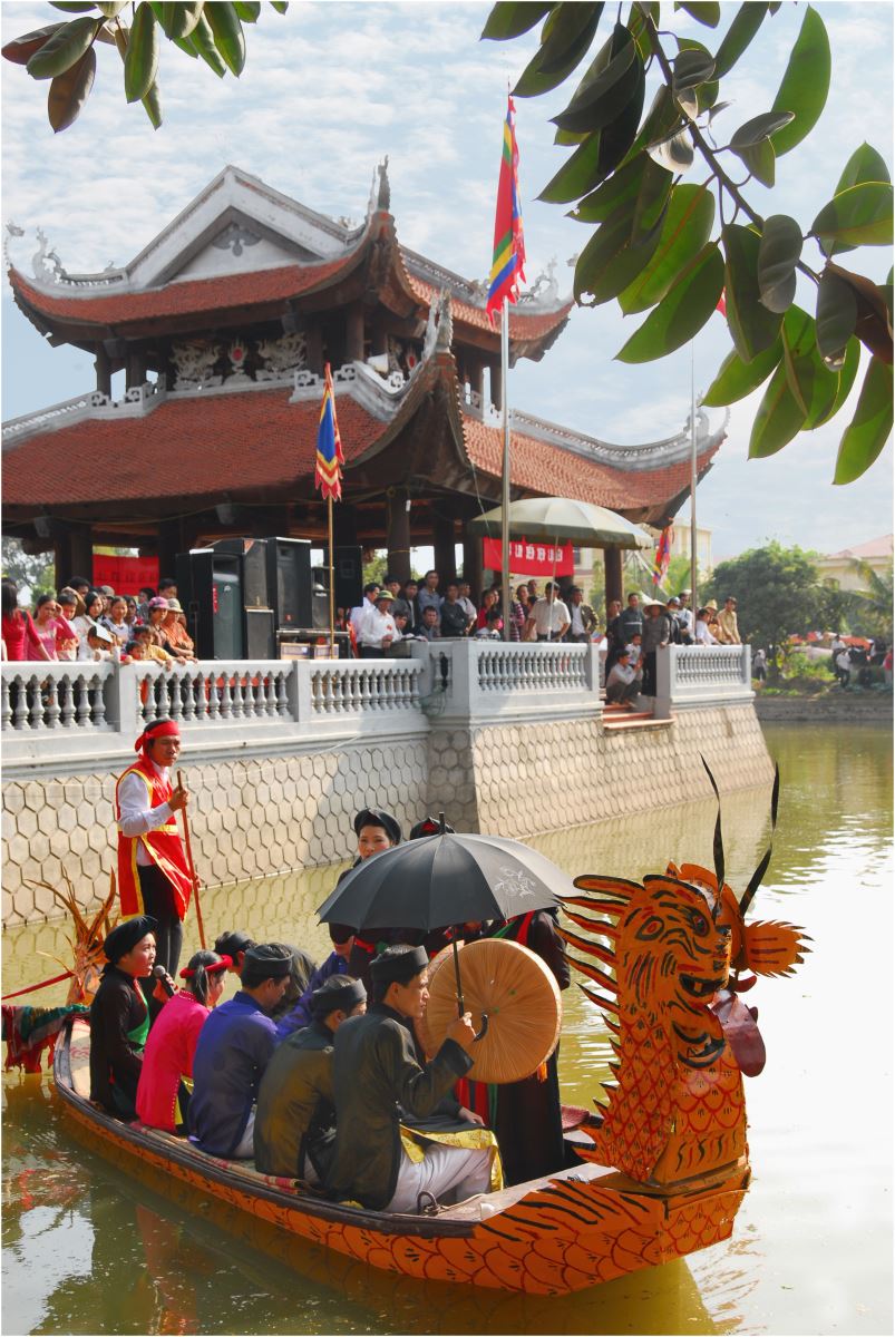 Xã hội quan họ làng - cổ truyền và hiện tại