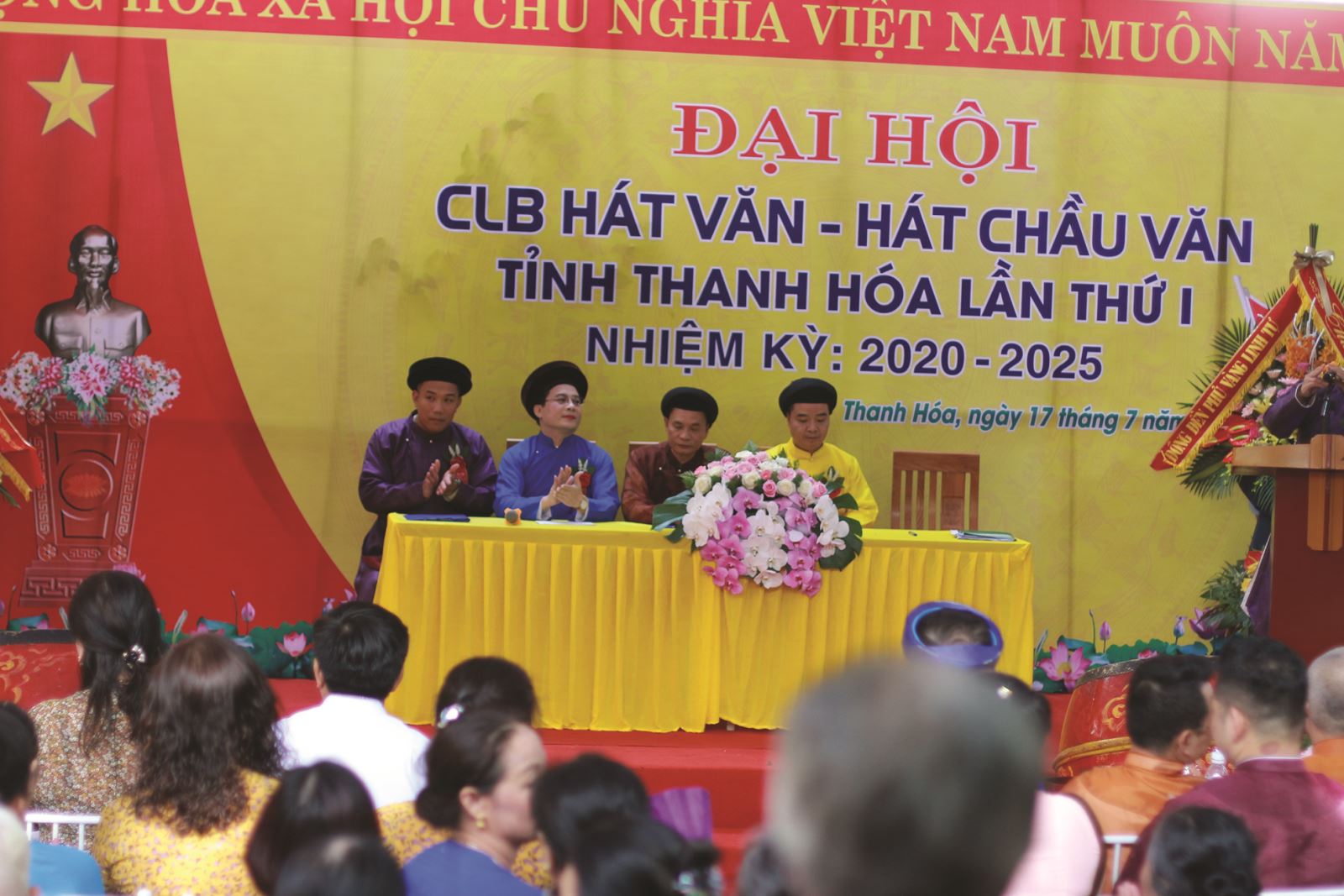 Thực hành tín ngưỡng thờ Mẫu Tam phủ của người Việt: Phong trào phục dựng nhạc lễ Chầu văn 