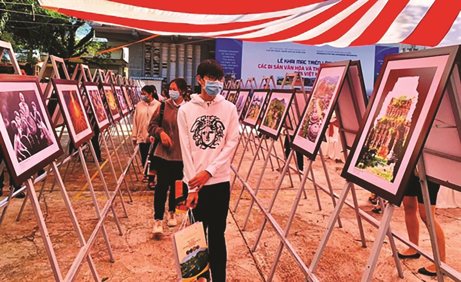 Kiên Giang: Triển lãm ảnh các Di sản văn hóa và thiên nhiên thế giới của Việt Nam 