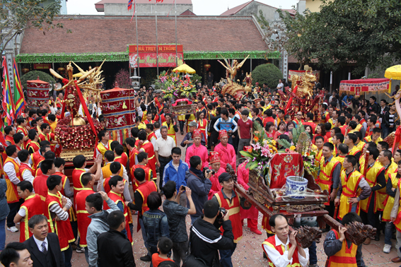 Lê hội làng Đồng Kỵ xưa và nay