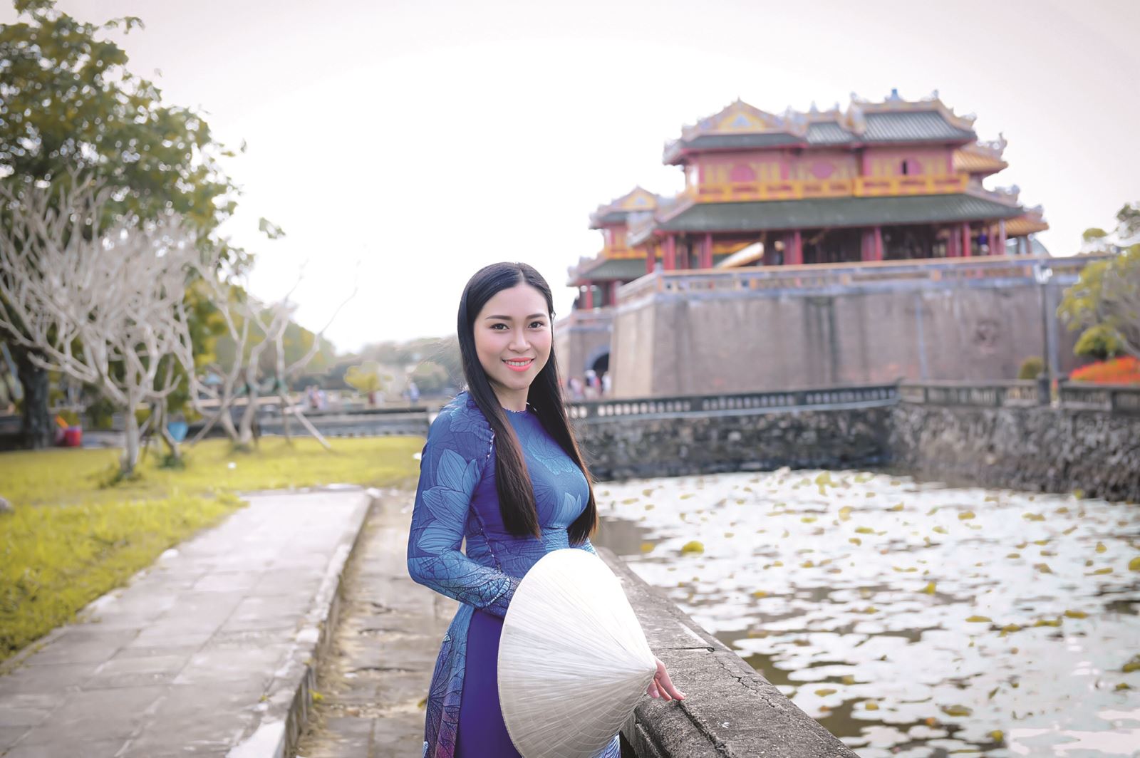 Tấm gương sáng trong phong trào “Giỏi việc trường, đảm việc nhà”