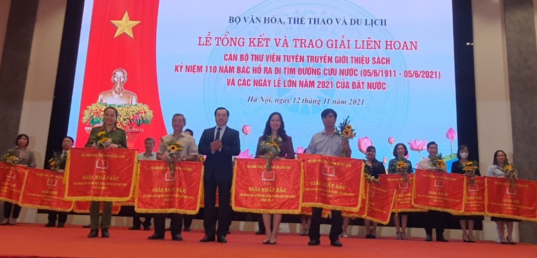 Lễ Tổng kết và trao giải Liên hoan Cán bộ thư viện tuyên truyền giới thiệu sách năm 2021