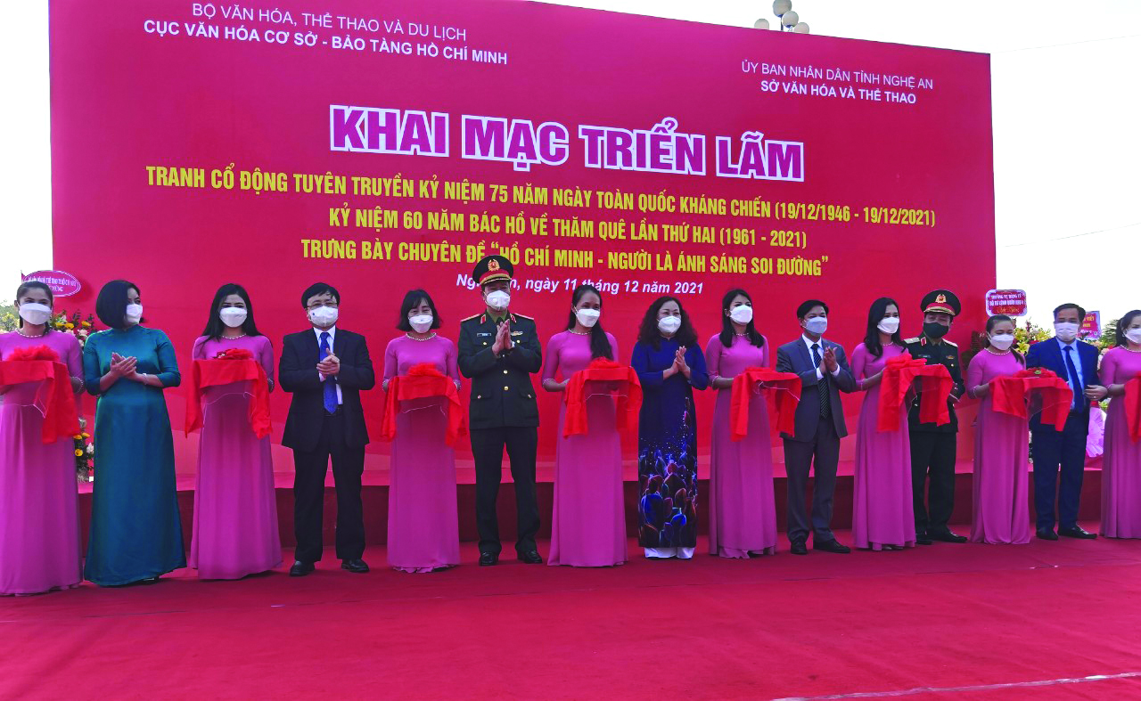  Triển lãm tranh cổ động kỷ niệm 75 năm  Ngày Toàn quốc kháng chiến (19/12/1946-19/12/2021)
