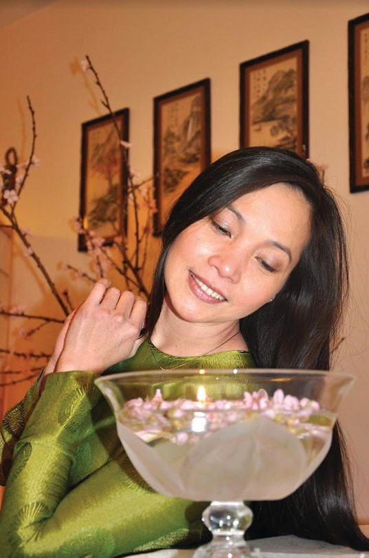 Cánh chim cô đơn nhớ mặt trời
