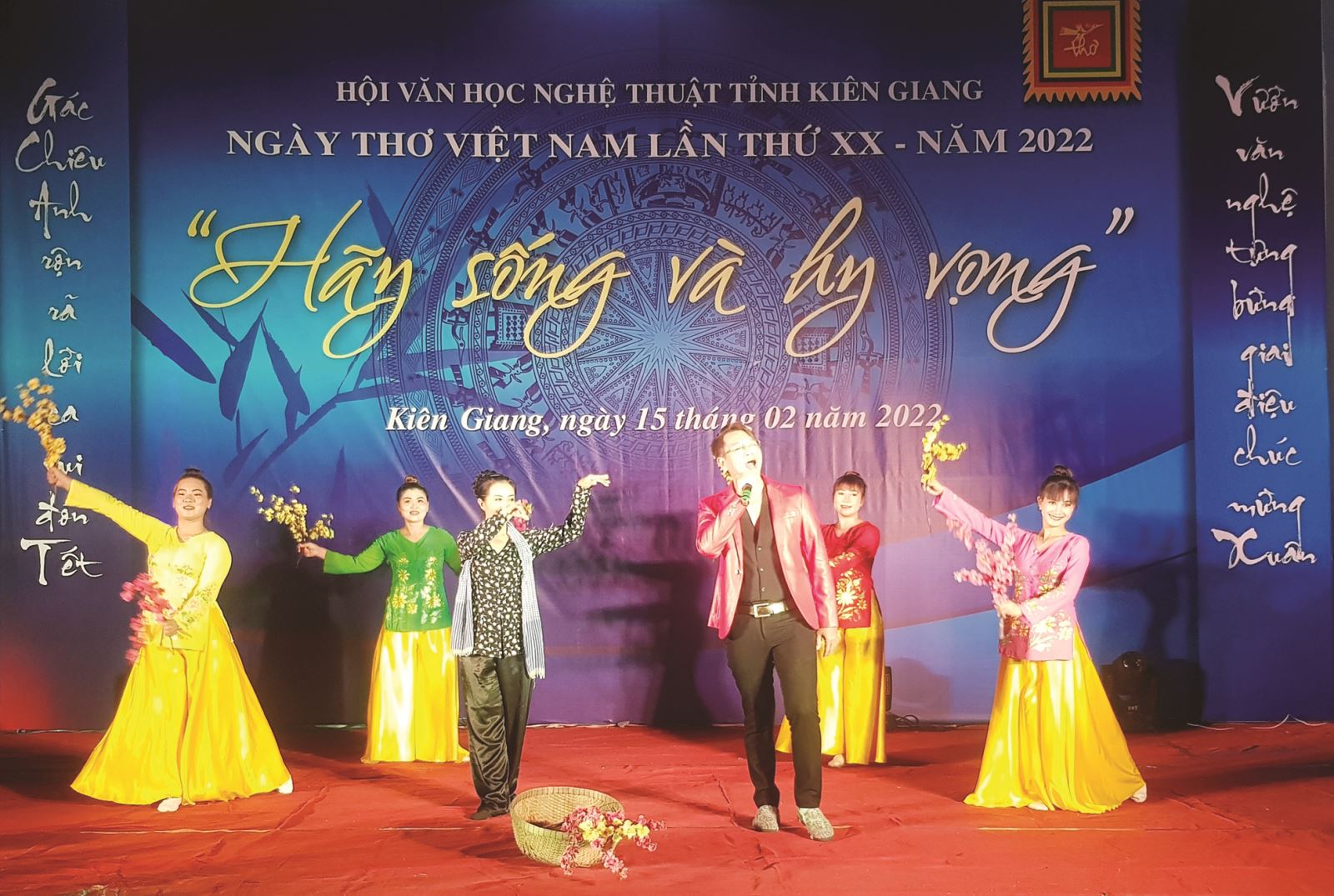 KIÊN GIANG: Tổ chức Ngày Thơ Việt Nam với chủ đề “Hãy sống và hy vọng”