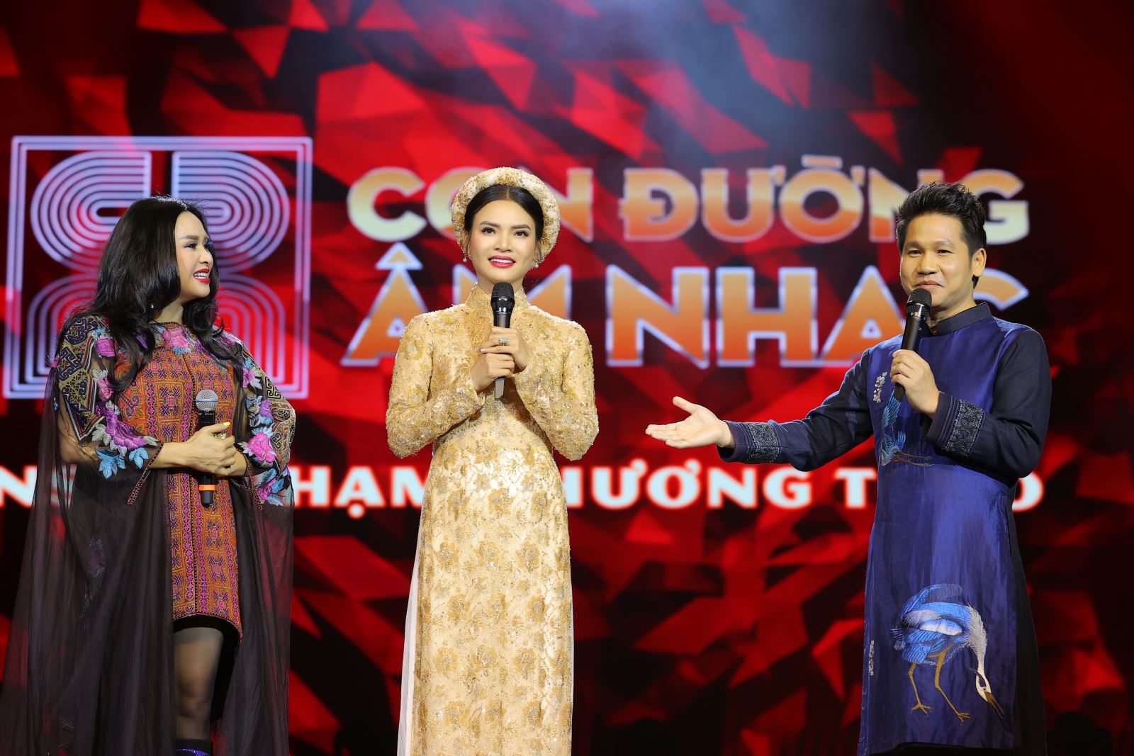 “Con đường âm nhạc” của NSƯT Phạm Phương Thảo 