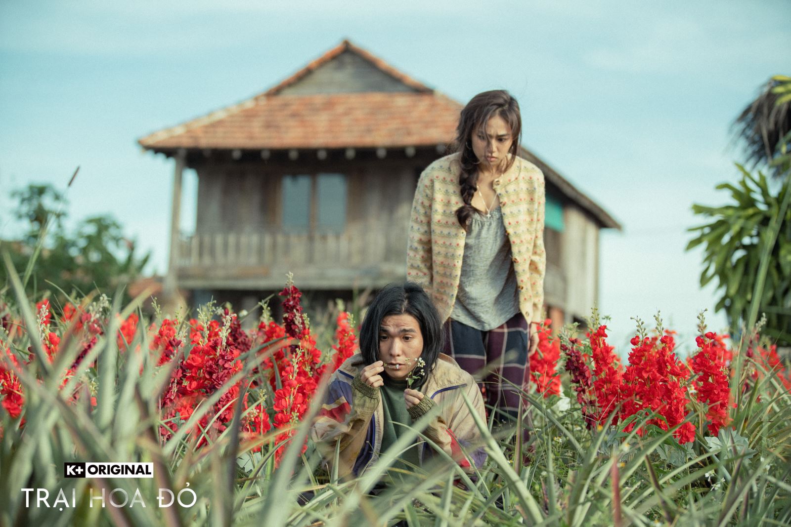 “Trại hoa đỏ” - bộ phim truyền hình đầu tiên của đạo diễn Victor Vũ 