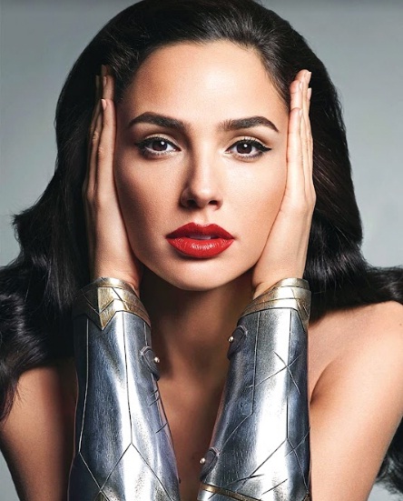 Gal Gadot - Nữ hoàng  Cleopatra mới