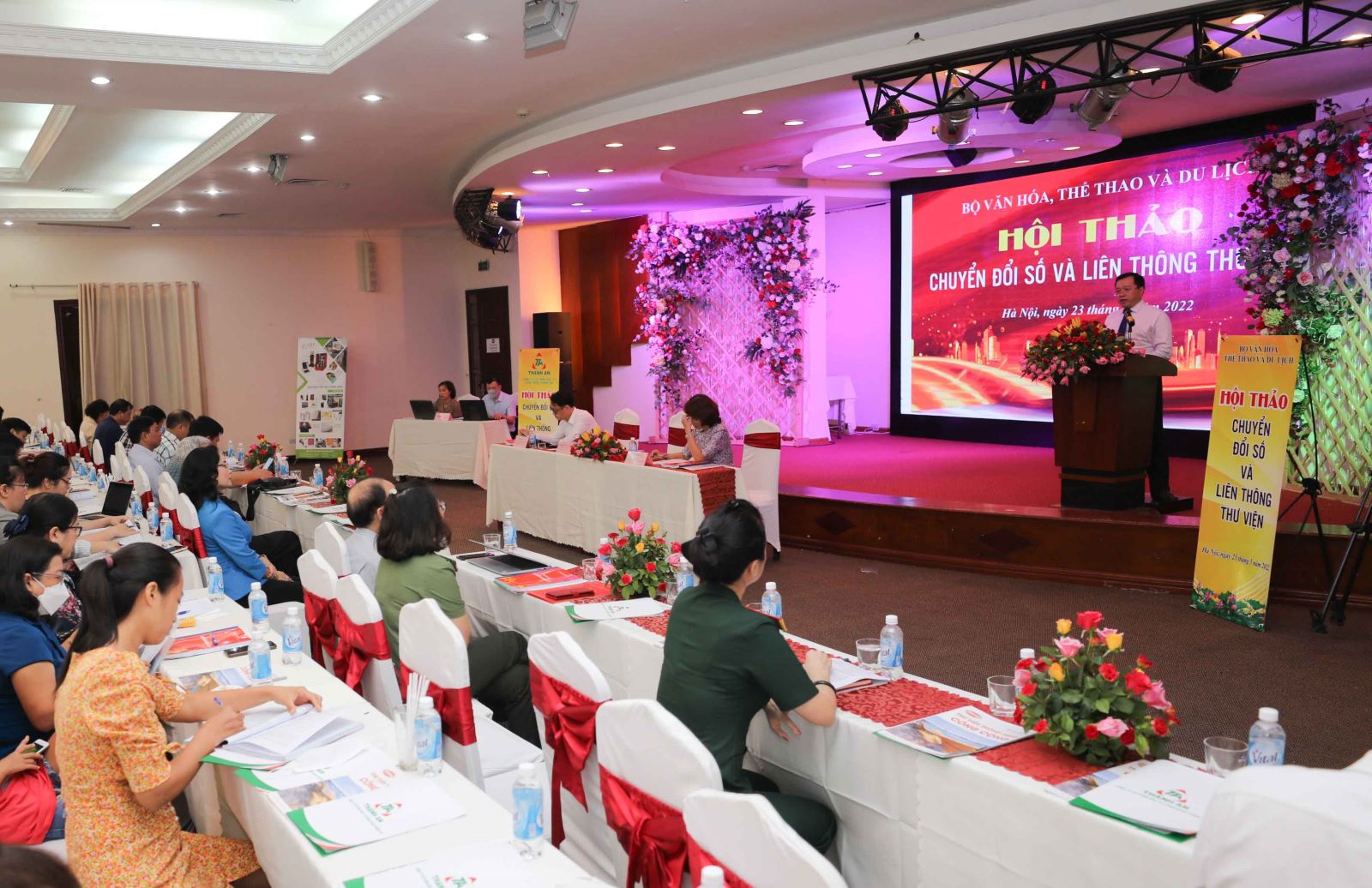 Những yêu cầu đặt ra đối với cán bộ thư viện trong thời kỳ chuyển đổi số