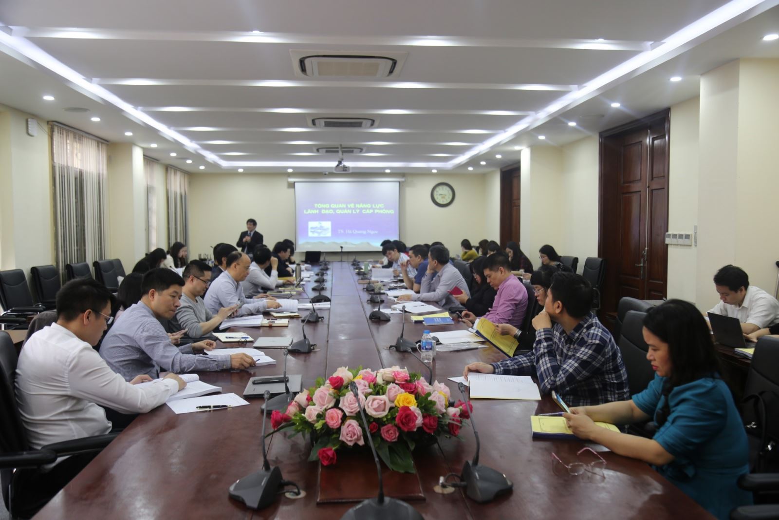 Nâng cao chất lượng đội ngũ cán bộ lãnh đạo quản lý nhà nước trong sự nghiệp đổi mới đất nước hiện nay