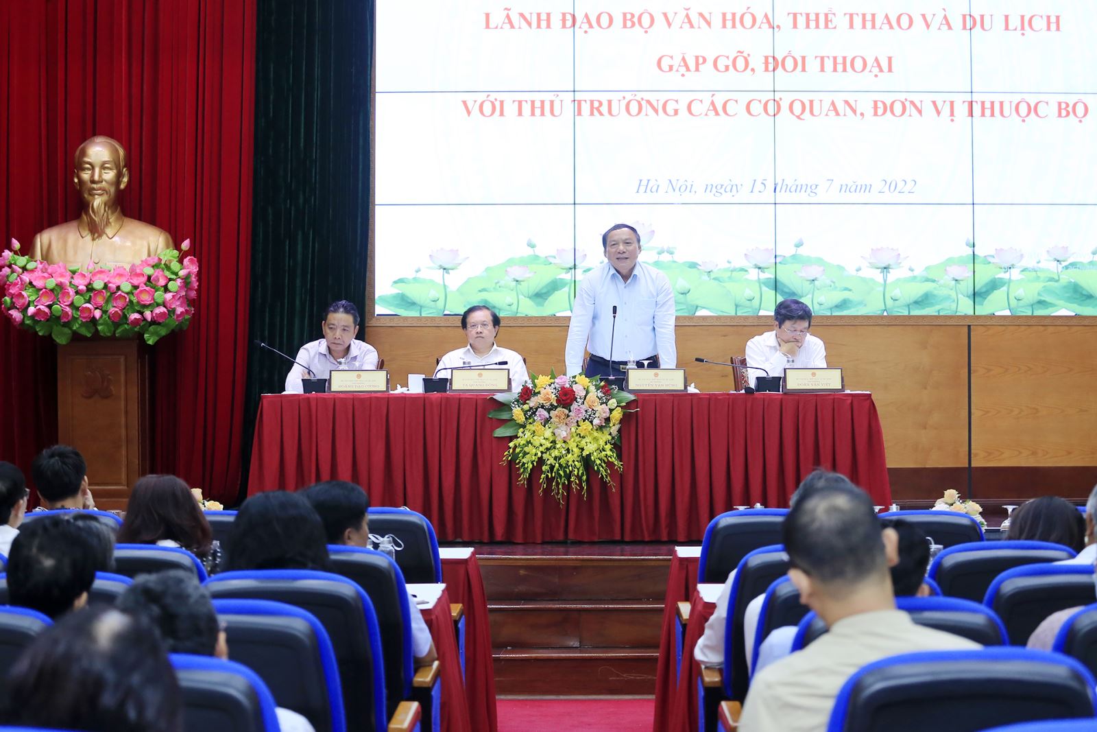 Lãnh đạo Bộ VHTTDL gặp gỡ, đối thoại với thủ trưởng các cơ quan, đơn vị thuộc Bộ