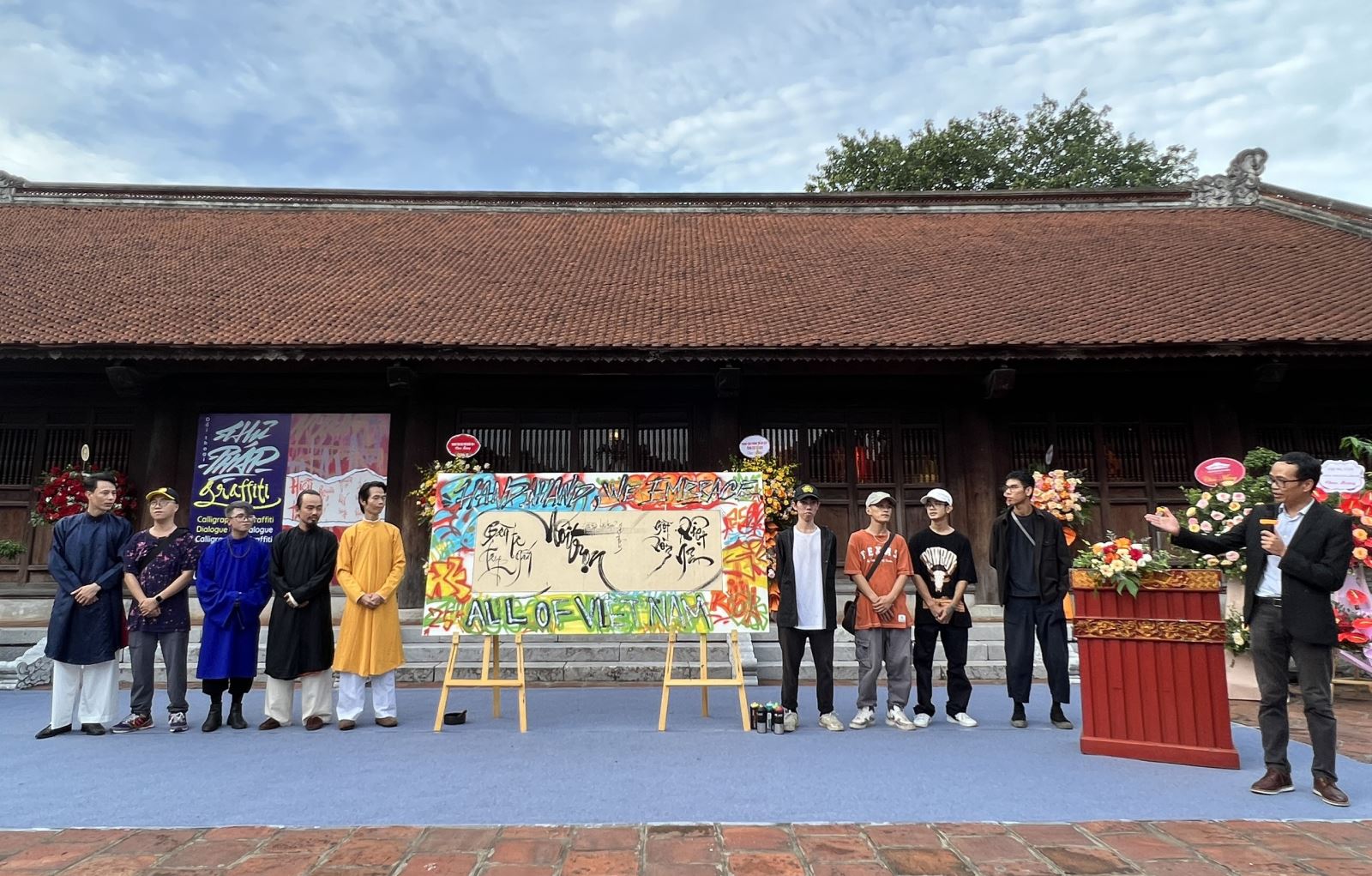 Triển lãm Đối thoại Thư pháp và Graffiti