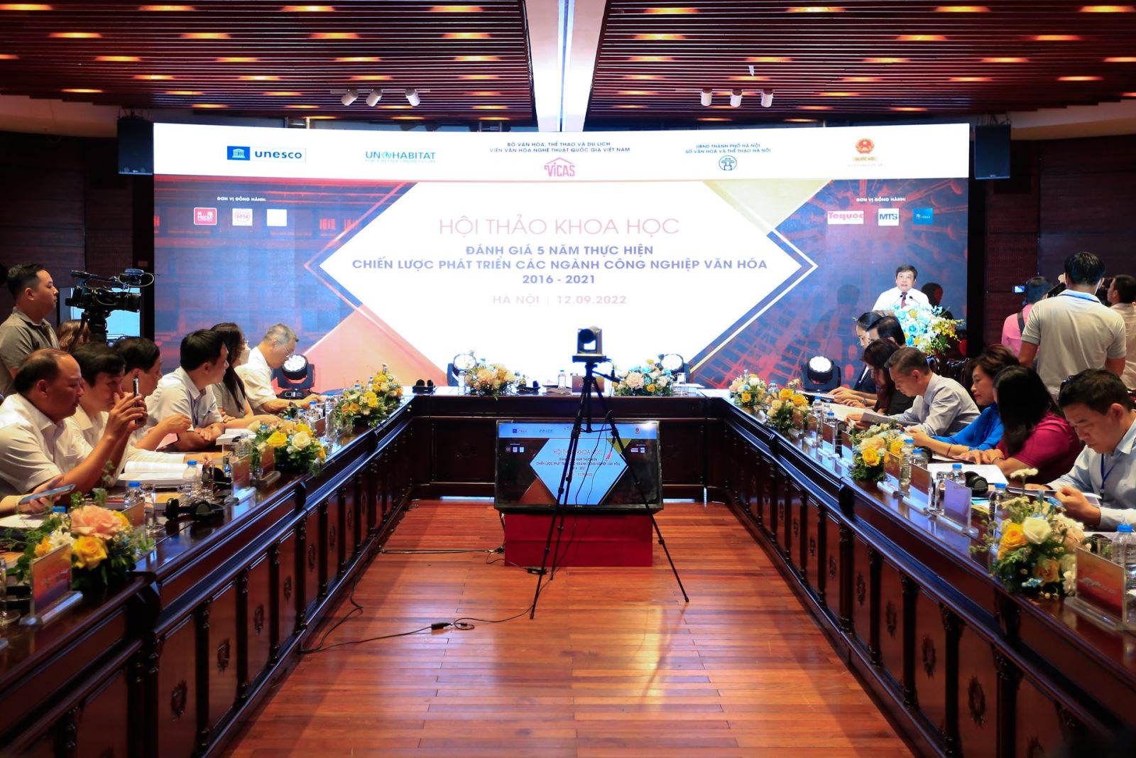Phát triển các ngành công nghiệp văn hóa - mục tiêu ưu tiên hàng đầu trong chính sách phát triển văn hóa quốc gia