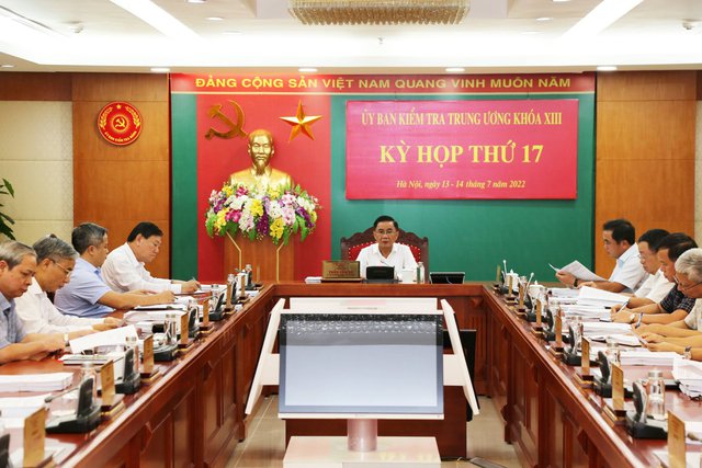 Xây dựng đạo đức, lối sống cho cán bộ, đảng viên: Những vấn đề đặt ra - Bài 2: Chẩn đoán "bệnh" để chữa trị!