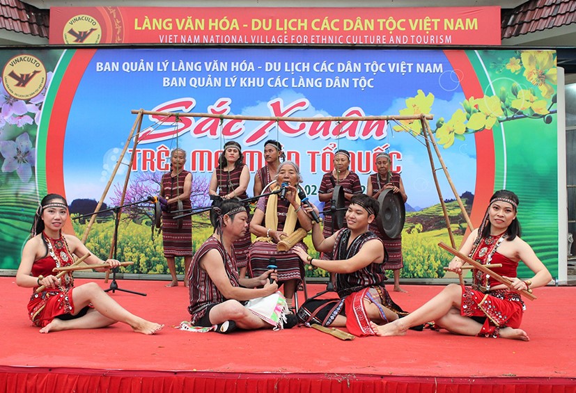 Nhận diện đặc điểm nghệ thuật diễn xướng dân gian Chơ ro (Bà Rịa - Vũng Tàu)