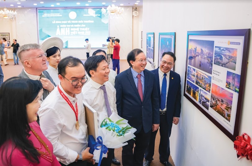 Triển lãm Ảnh Nghệ thuật Việt Nam 2022: Ảnh hiện thực áp đảo ảnh ý tưởng