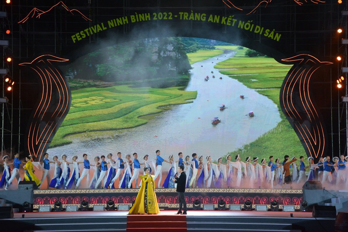 “Hoa Lư vang mãi ngàn năm” - khai mạc Festival Tràng An kết nối di sản 2022