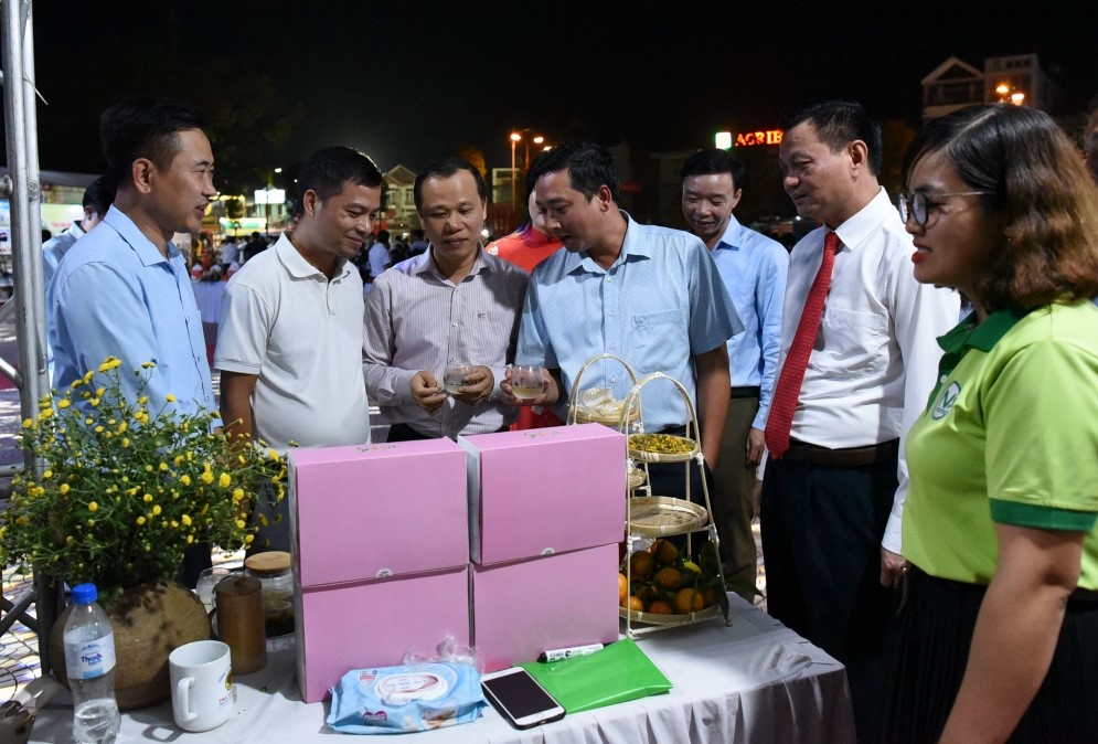 Chương trình du lịch “Về miền quả ngọt Lục Ngạn” năm 2022