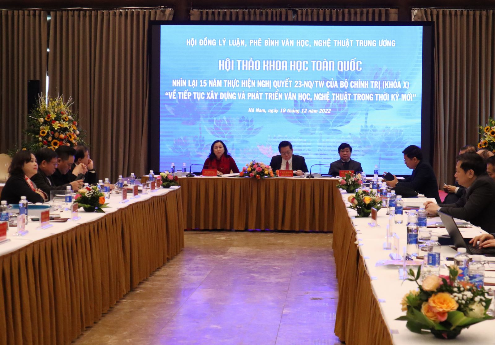 Gỡ điểm nghẽn để phát triển văn học, nghệ thuật trong thời kỳ mới