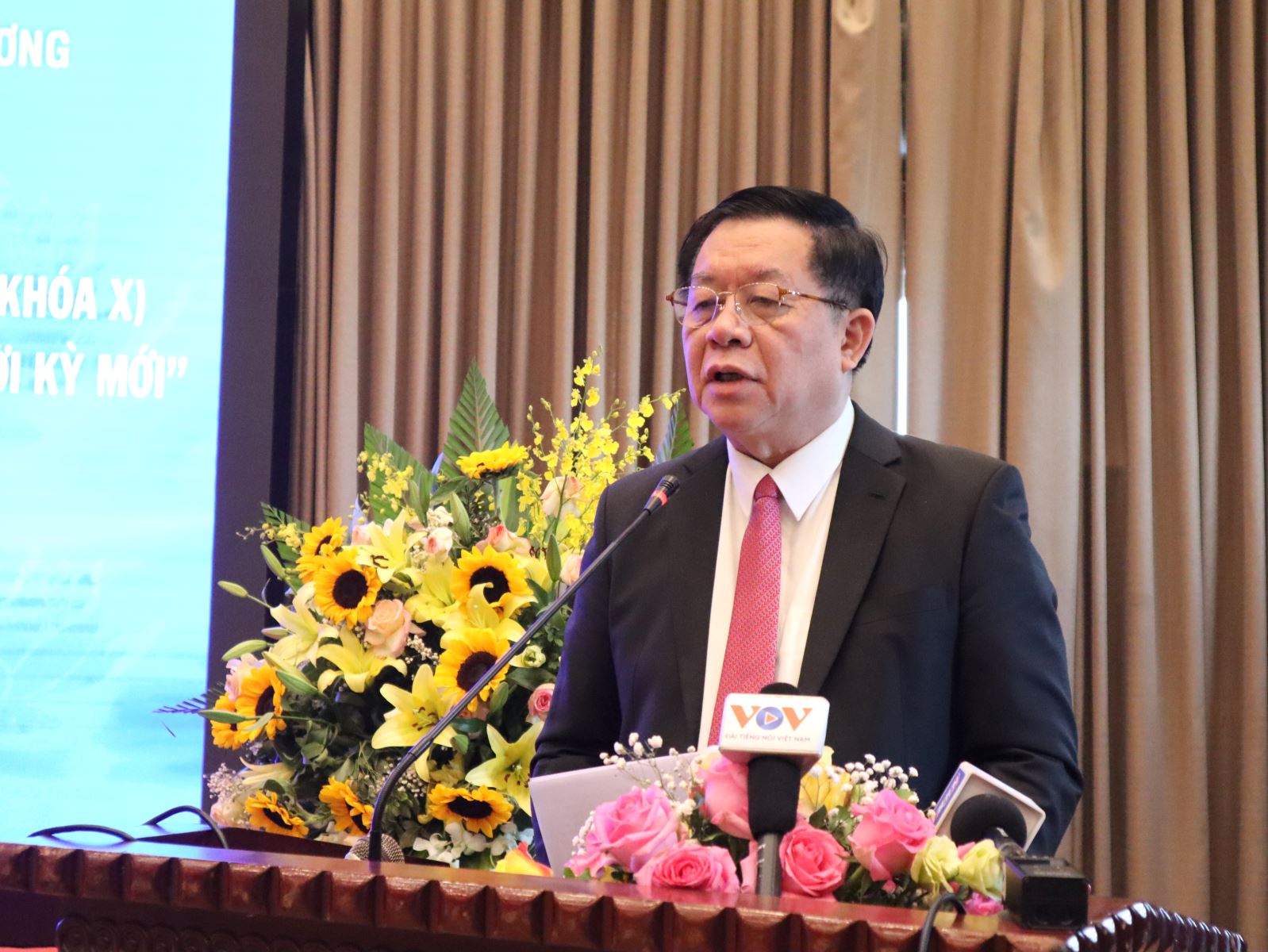 Tiếp tục tạo điều kiện thúc đẩy văn học, nghệ thuật phát triển