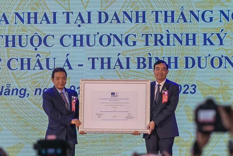 Đà Nẵng đón nhận bằng di sản Ma Nhai do UNESCO trao tặng