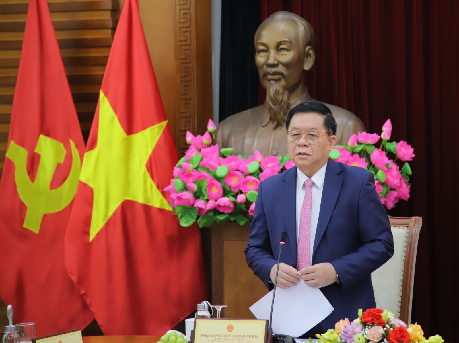 Trưởng Ban Tuyên giáo Trung ương Nguyễn Trọng Nghĩa: Xây dựng môi trường văn hóa phải kiên trì, thực chất