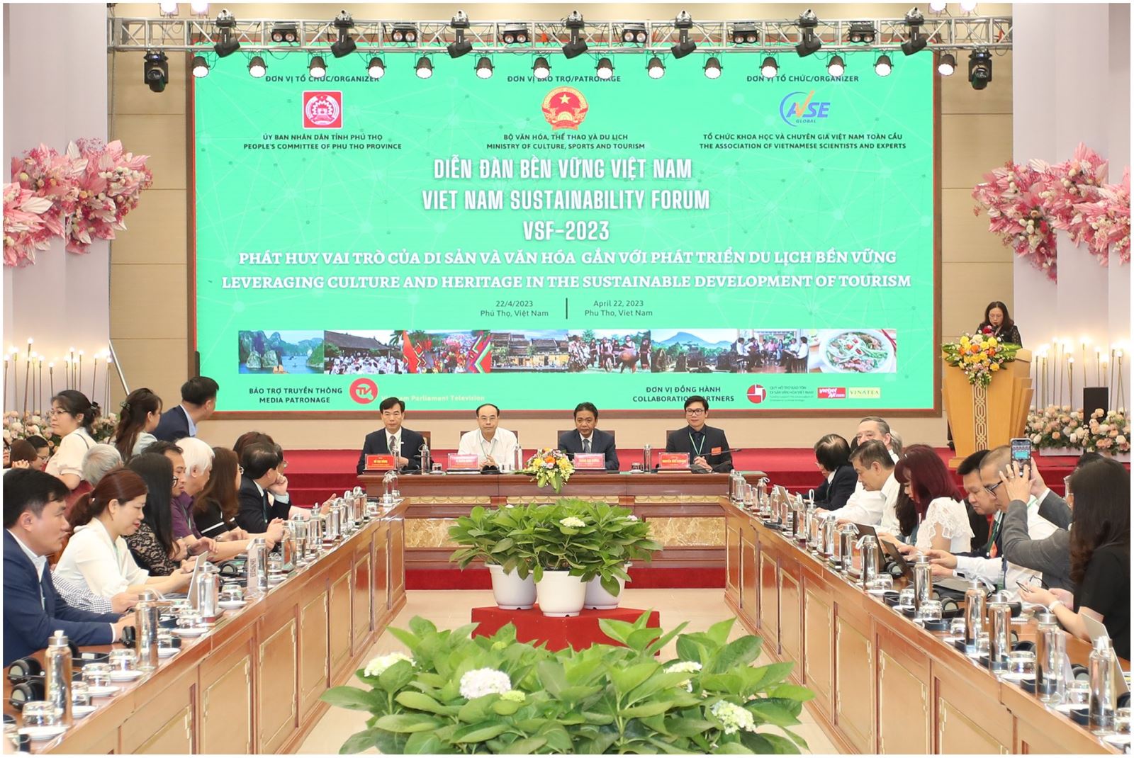 Nâng tầm giá trị của di sản văn hóa trong chiến lược định vị thương hiệu du lịch quốc gia