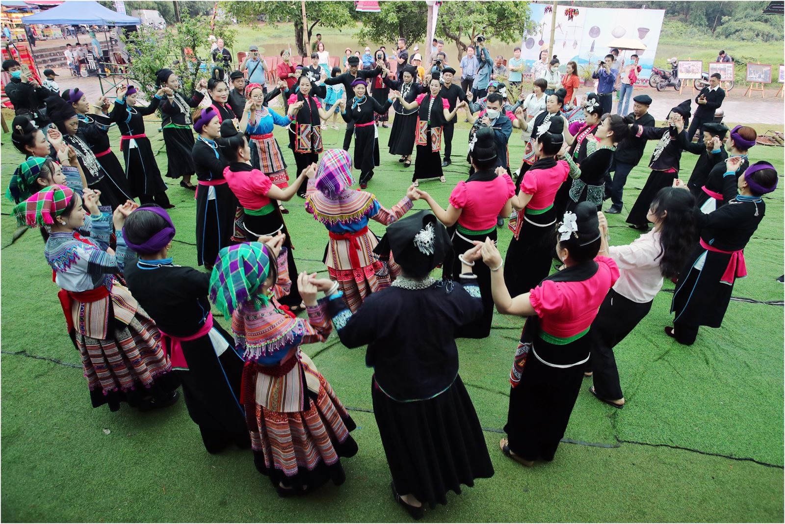 “Tháng Năm nhớ Bác”