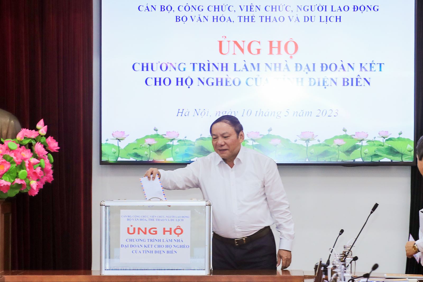 Bộ VHTTDL phát động ủng hộ chương trình xây nhà đại đoàn kết cho hộ nghèo của tỉnh Điện Biên