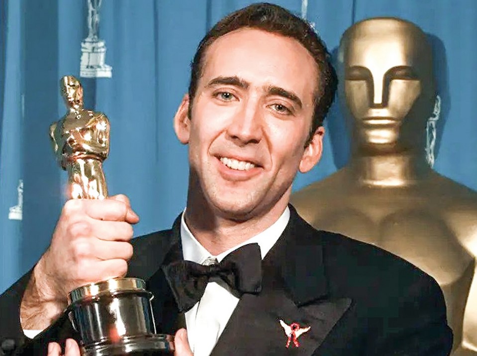  Nicolas Cage - "Bá tước Dracula" mới của Hollywood