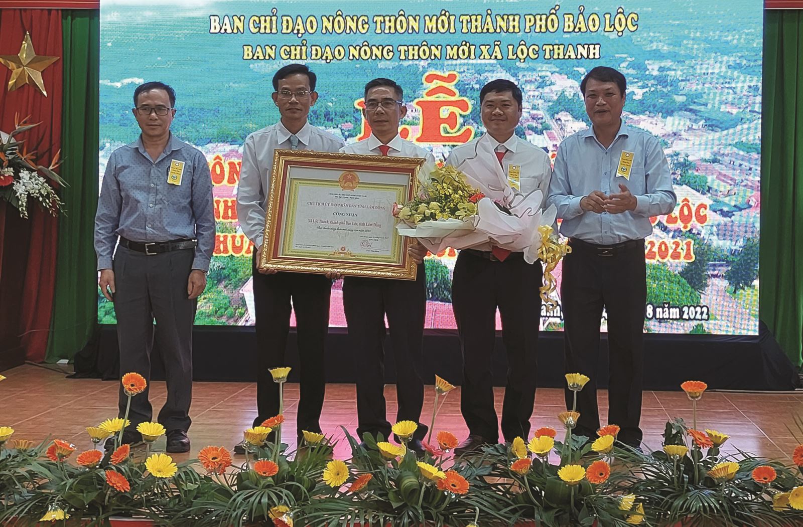 Xây dựng xã đạt chuẩn Nông thôn mới nâng cao ở xứ đạo Lộc Thanh