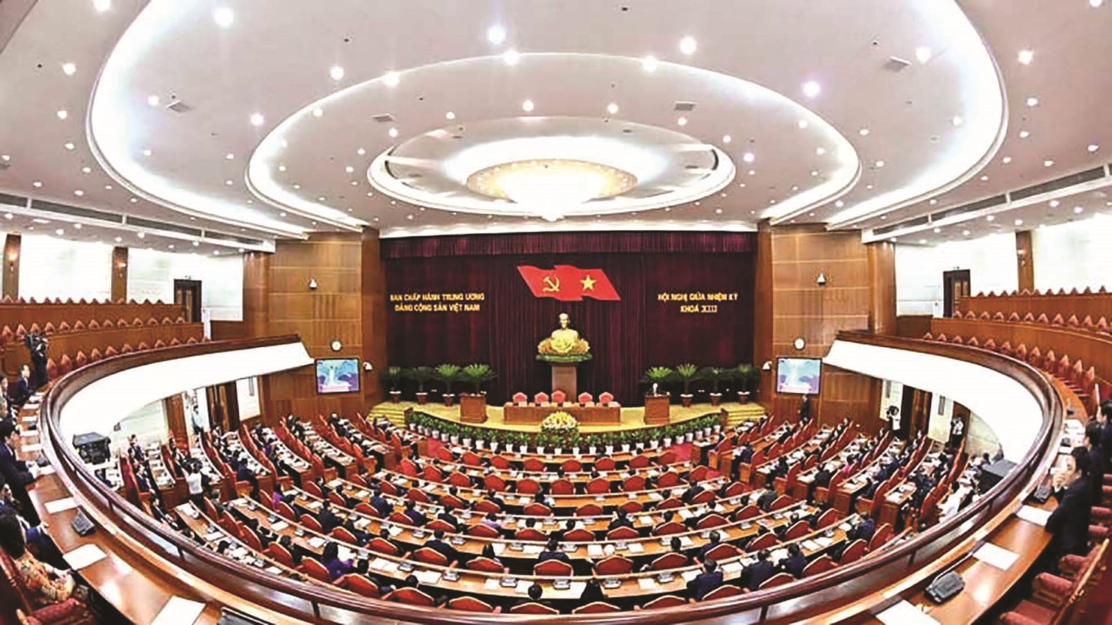 Dấu ấn nửa nhiệm kỳ thực hiện  Nghị quyết Đại hội đại biểu toàn quốc lần thứ XIII của Đảng