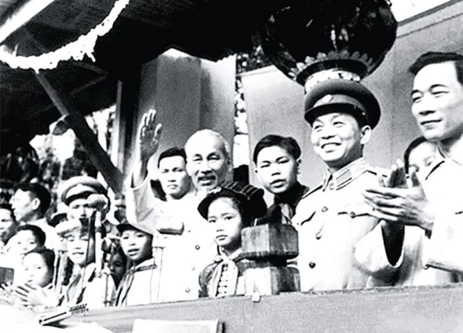 NSND Bùi Đình Hạc với bộ phim Hồ Chí Minh -  Chân dung một con người