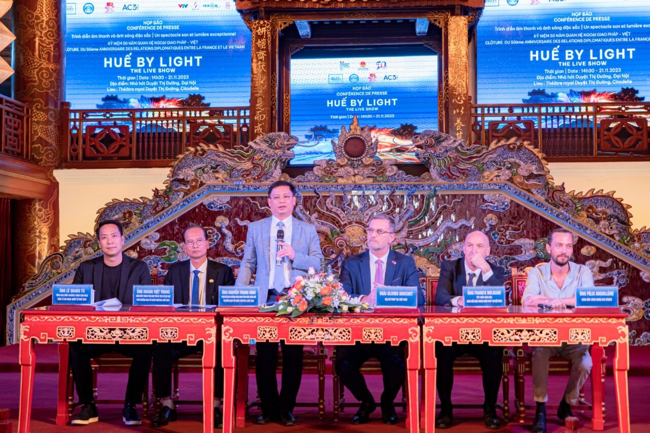 “Huế By Light – The live Show” - Buổi trình diễn âm thanh ánh sáng đặc biệt