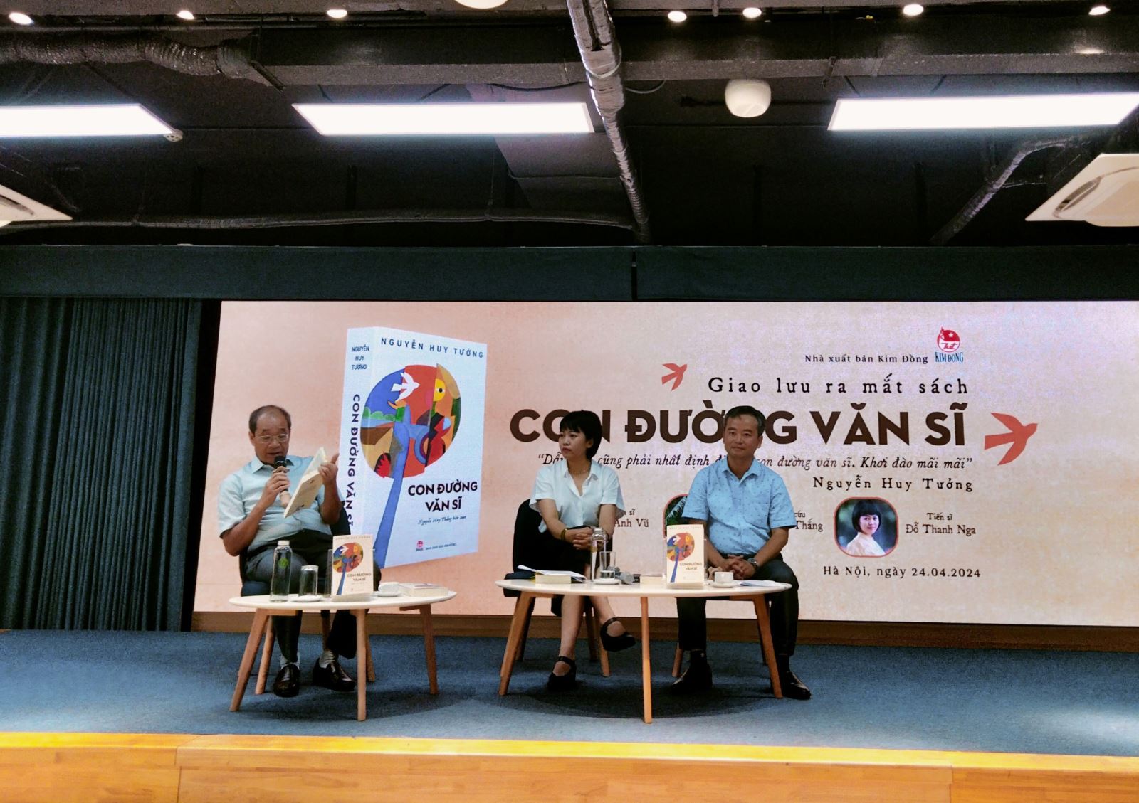 Ra mắt sách “Con đường văn sĩ” - nhật ký của nhà văn Nguyễn Huy Tưởng