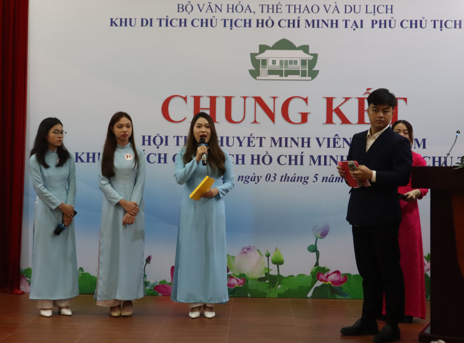 Chung kết Hội thi thuyết minh viên tại điểm Khu di tích Chủ tịch Hồ Chí Minh tại Phủ Chủ tịch