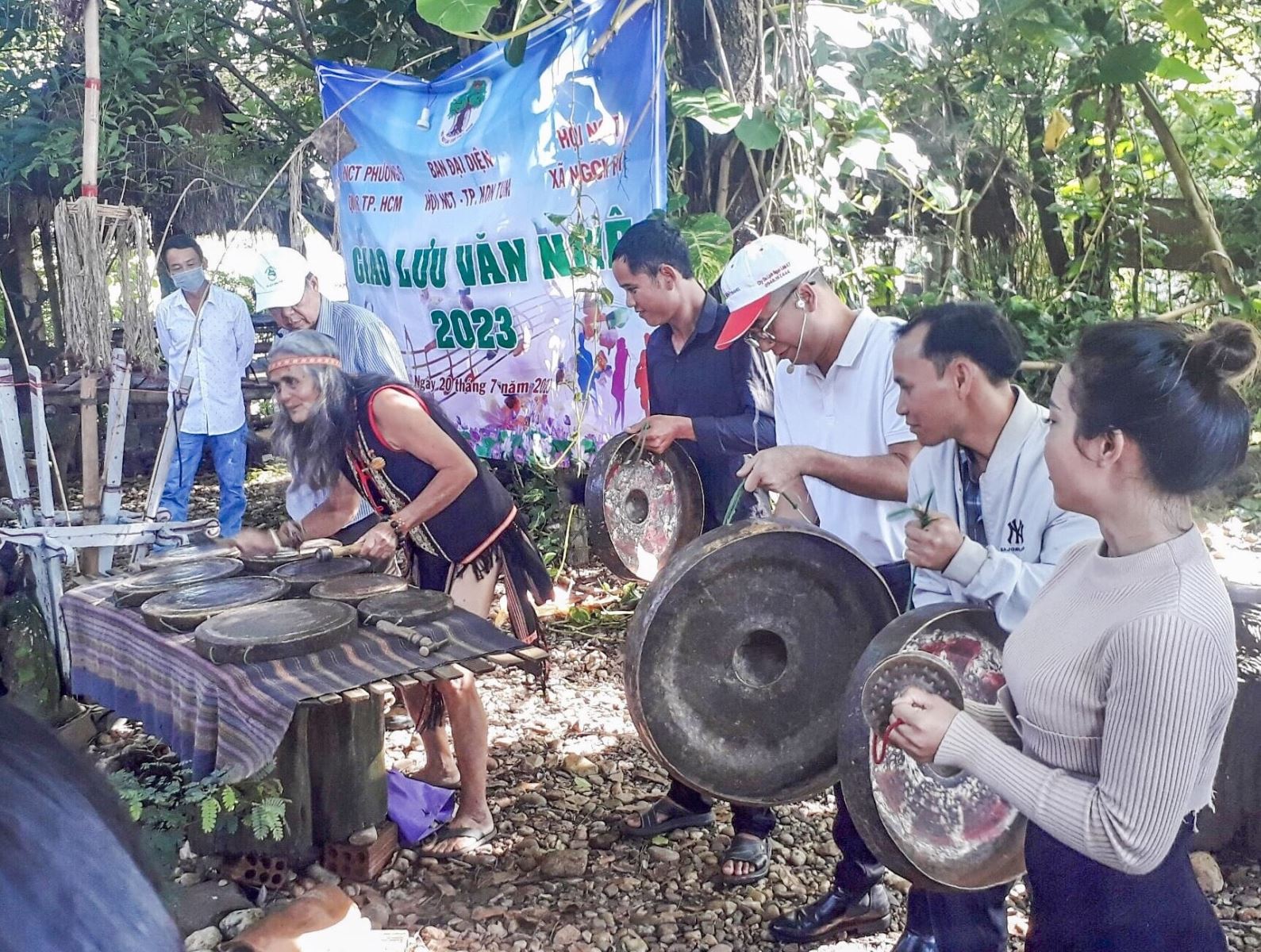 Nâng cao hiệu quả hoạt động học tập phục vụ cộng đồng trong đào tạo nguồn nhân lực du lịch ở Việt Nam