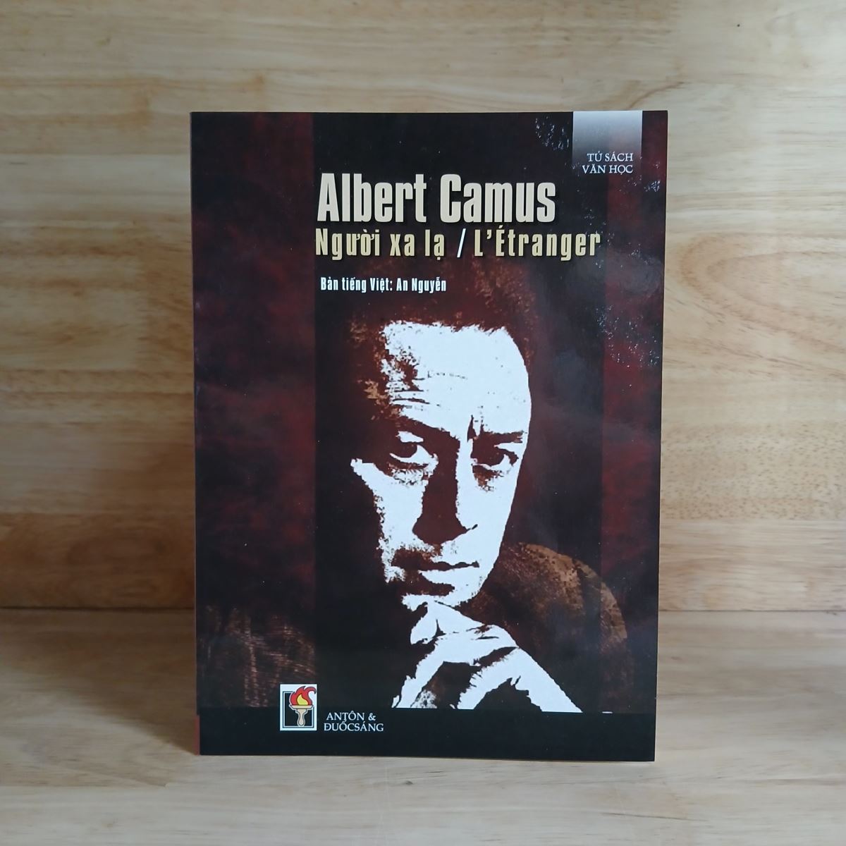 Tự nhiên và văn hóa: Biển như một phản đề về đô thị trong sáng tác của Albert Camus