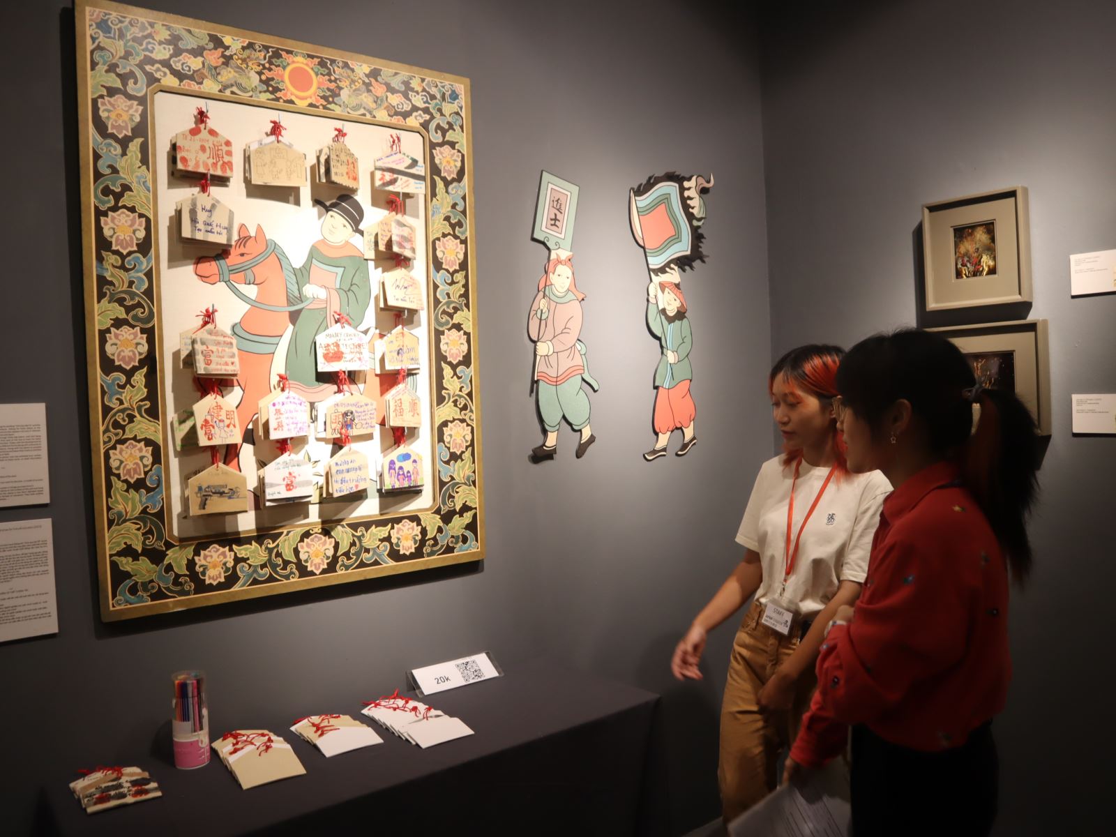 Khai mạc triển lãm “Đối thoại với dòng tranh Ukiyo-e”