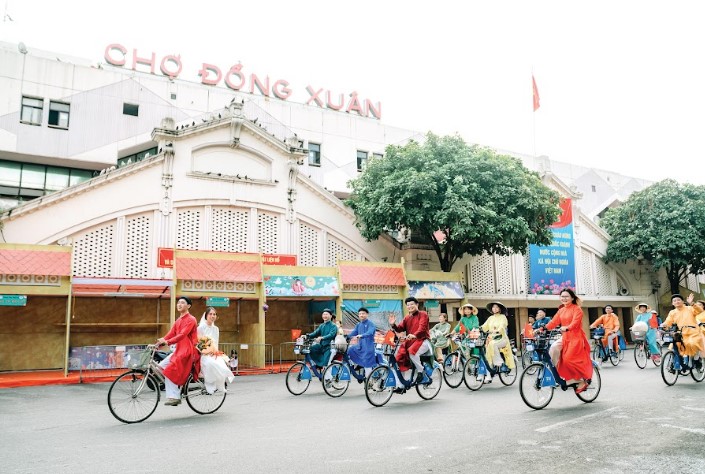 Nhận diện Quốc phục Việt Nam