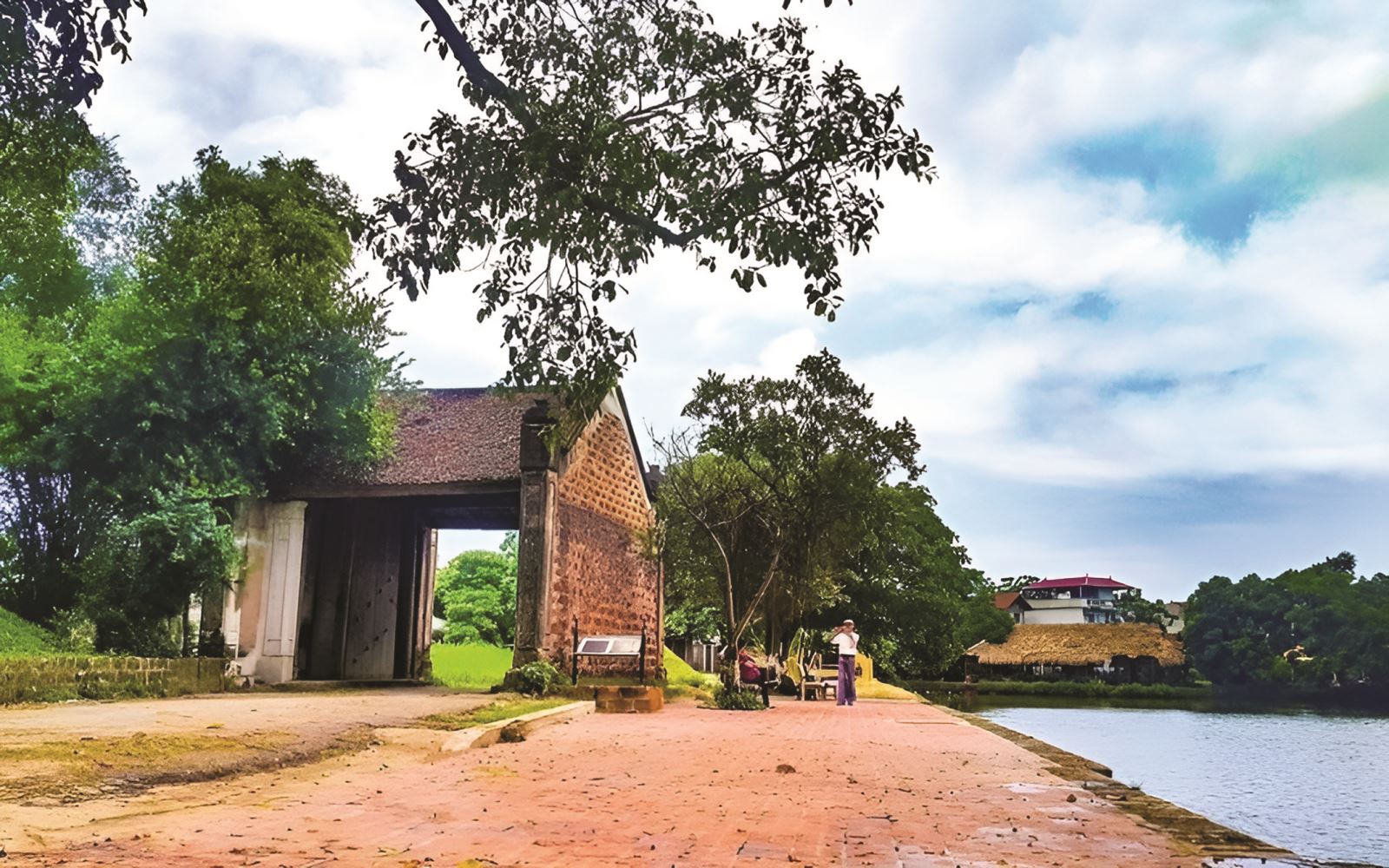 Đánh thức những vùng đất