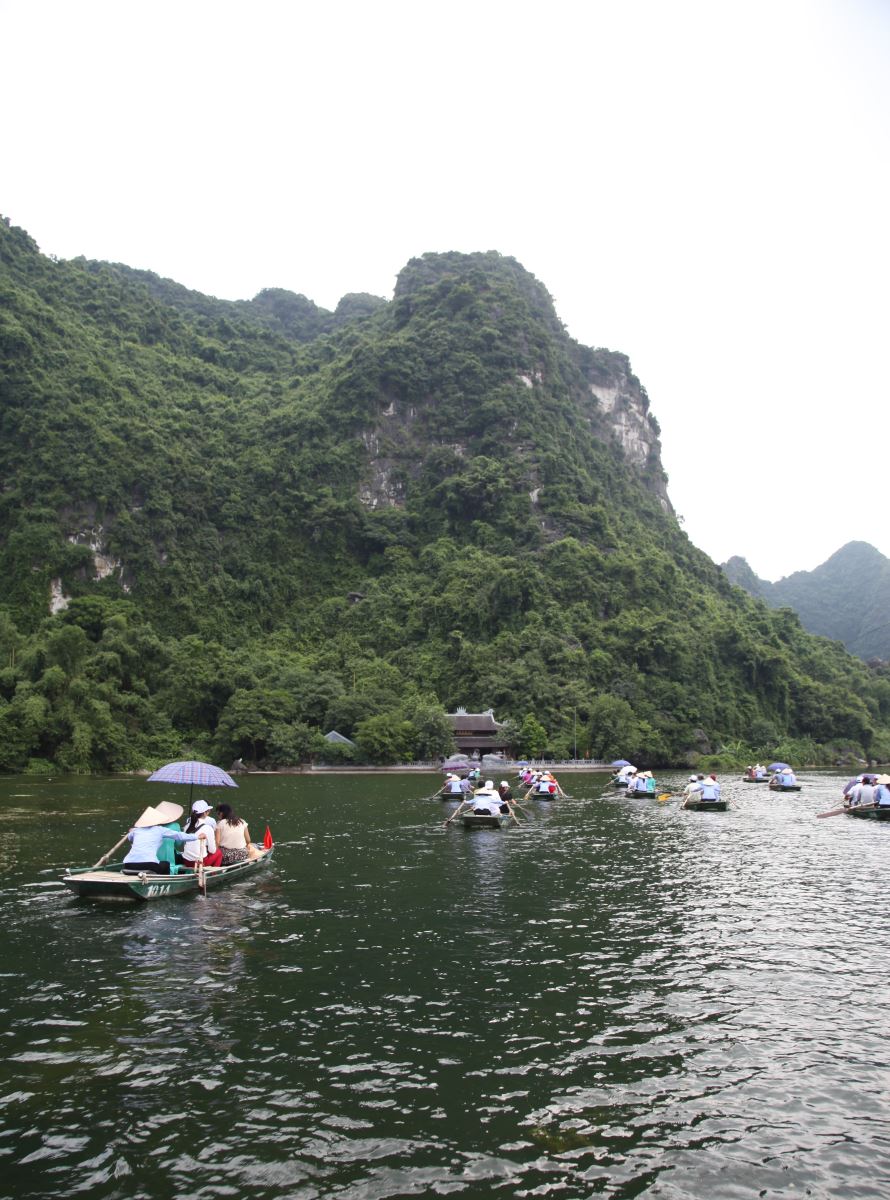 Phát triển du lịch cộng đồng ở Ninh Bình từ nguồn tài nguyên di sản văn hóa
