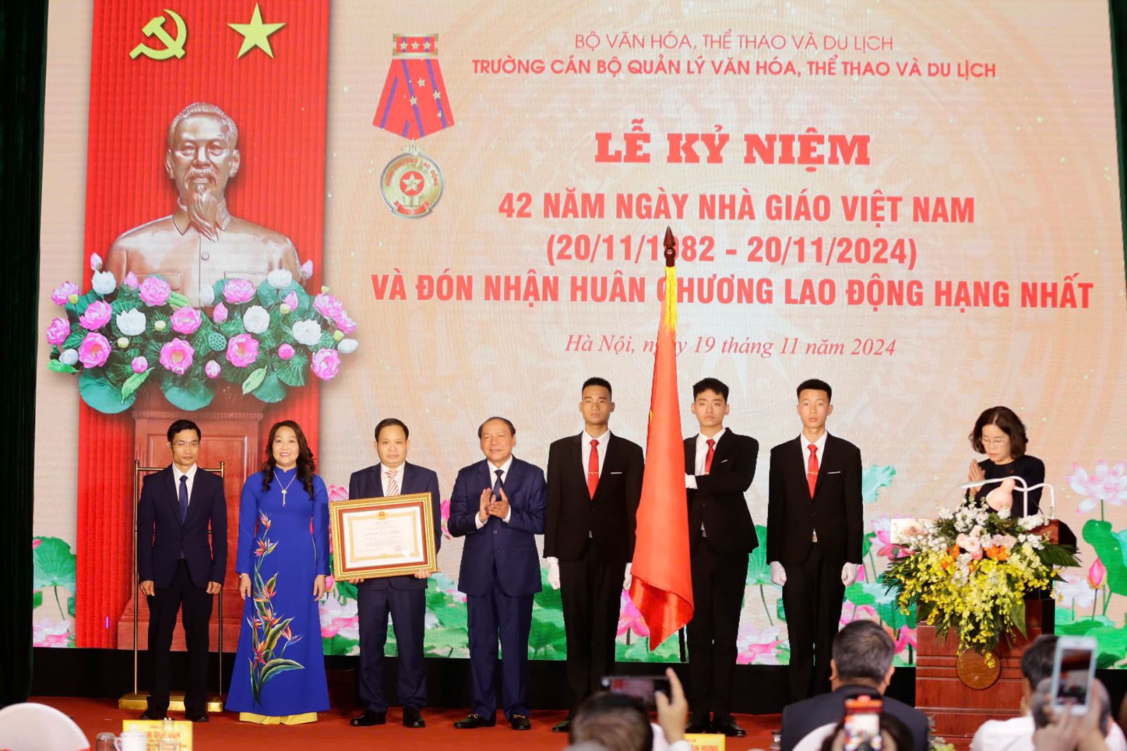 Bộ trưởng Nguyễn Văn Hùng: Trường Cán bộ quản lý VHTTDL phải đổi mới căn bản, toàn diện; năng động, sáng tạo