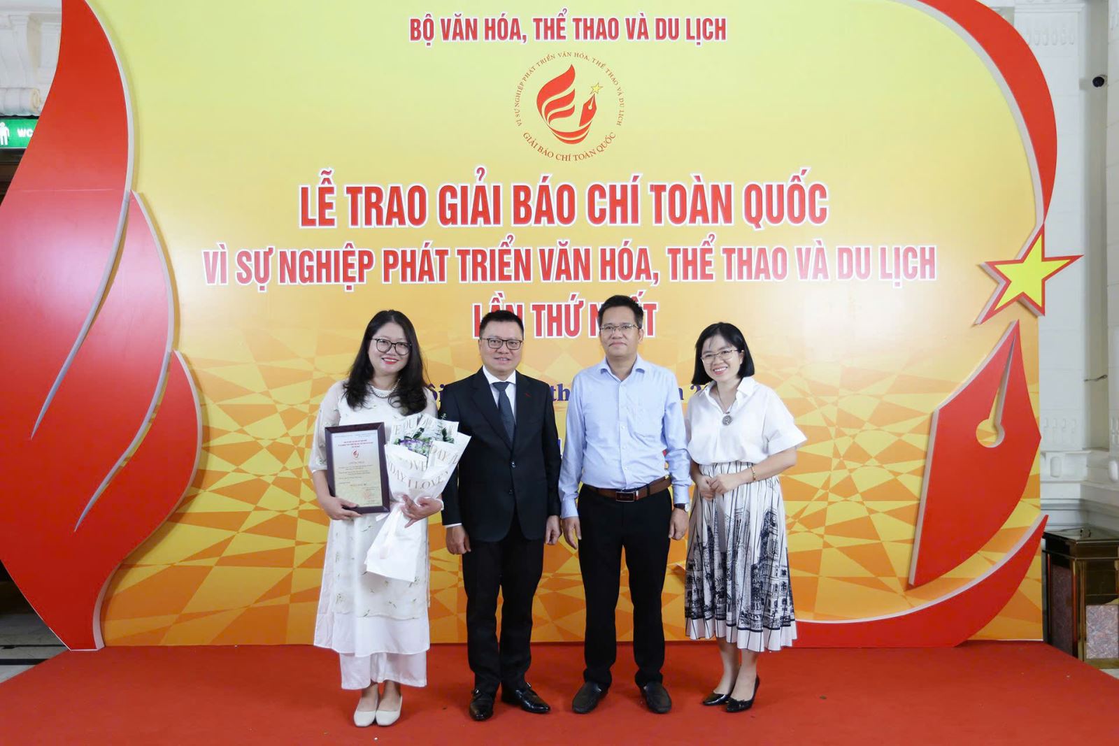 Một số nội dung cơ bản của Thông tư số 01/2024/TT-BNV quy định biện pháp thi hành Luật Thi đua, khen thưởng