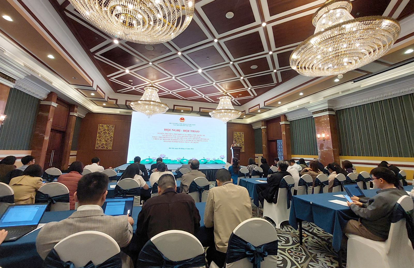 Bản quyền trong hoạt động thương mại điện tử và hội nhập quốc tế