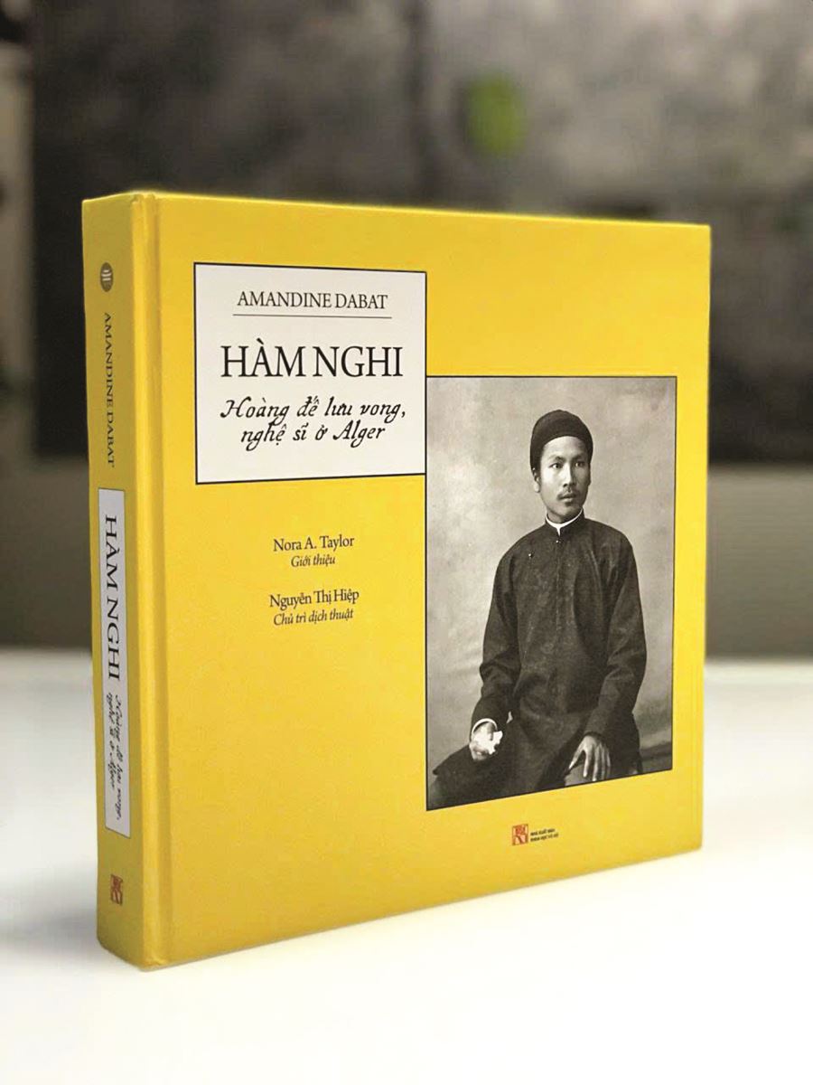 Hàm Nghi - Hoàng đế lưu vong và những mối tình viễn xứ