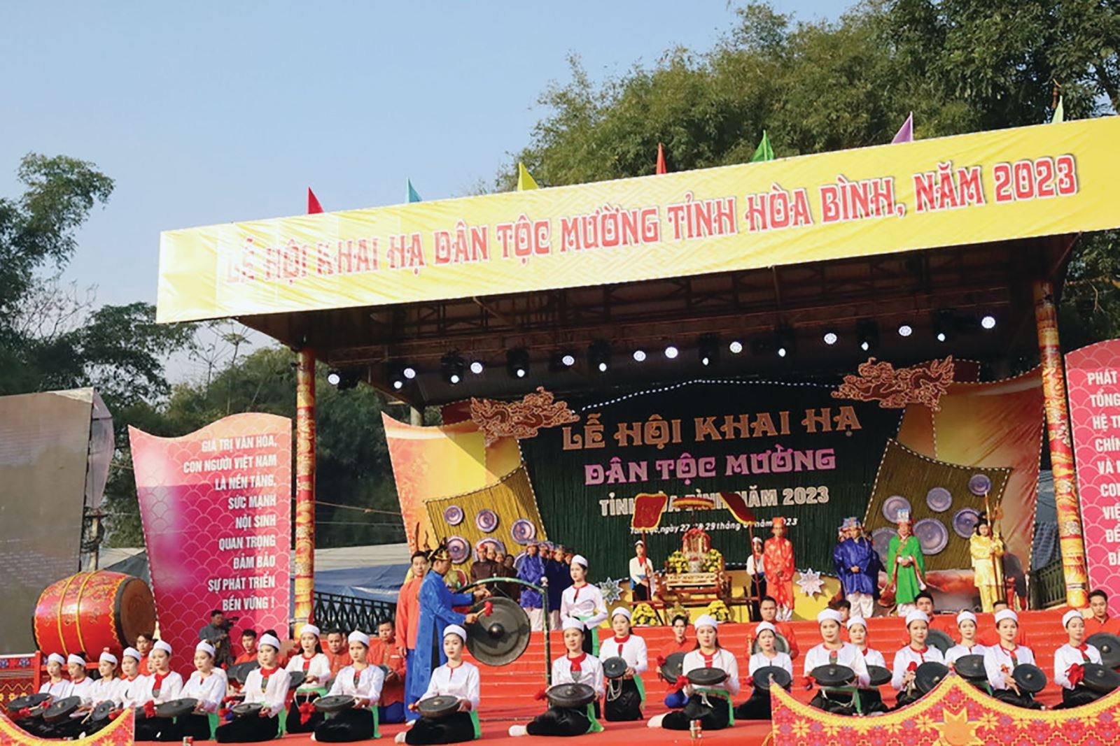 Hòa Bình đẩy mạnh bảo tồn và phát huy giá trị di sản văn hóa các dân tộc 