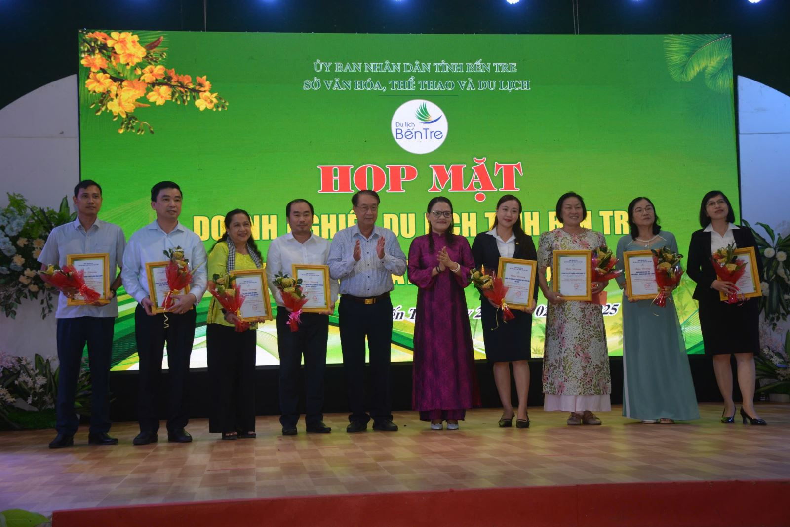Bến Tre: Doanh thu từ du lịch đạt hơn 110 tỷ đồng dịp Tết Ất Tỵ 2025